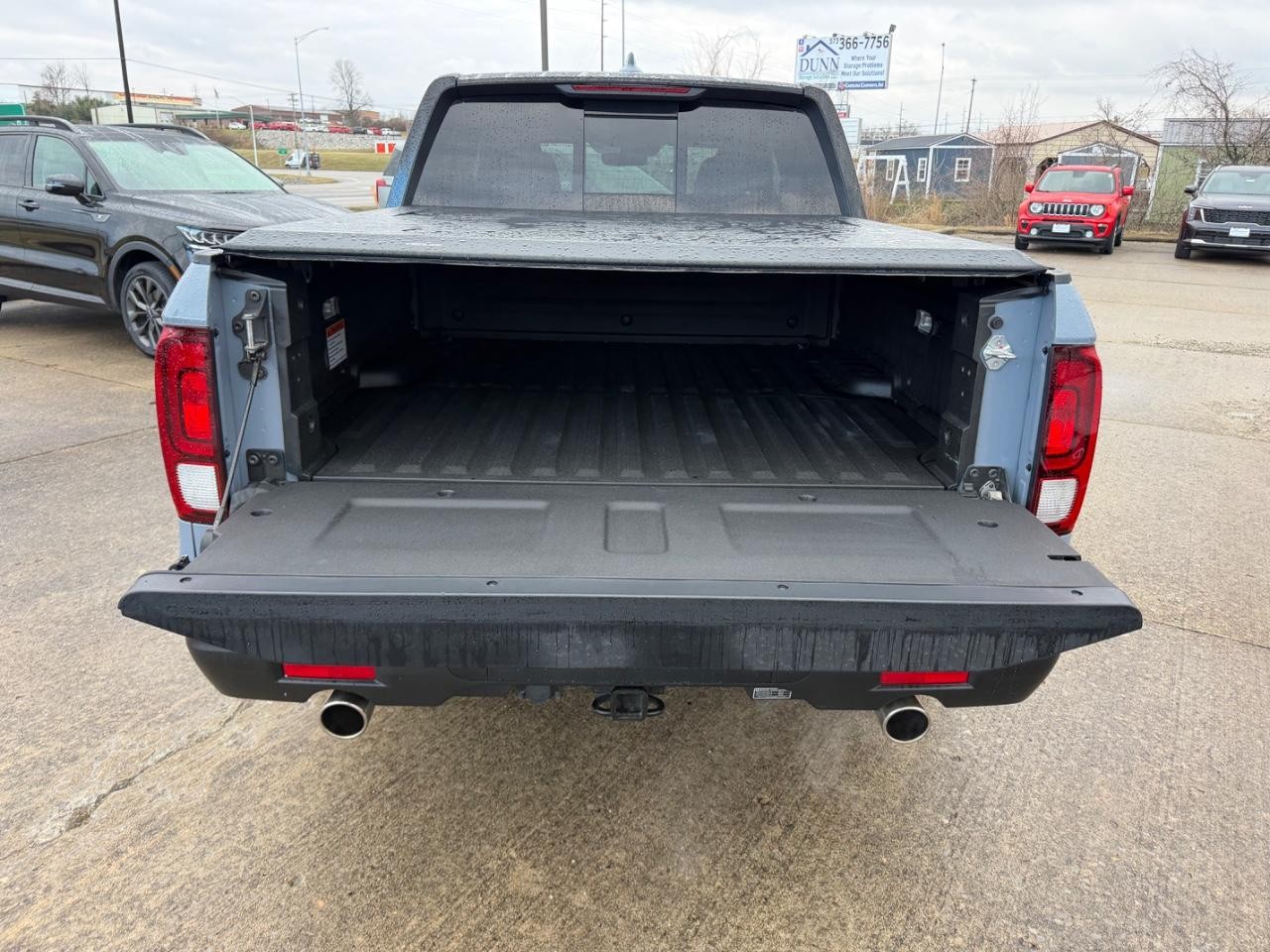 Honda Ridgeline Vehicle Full-screen Gallery Image 04