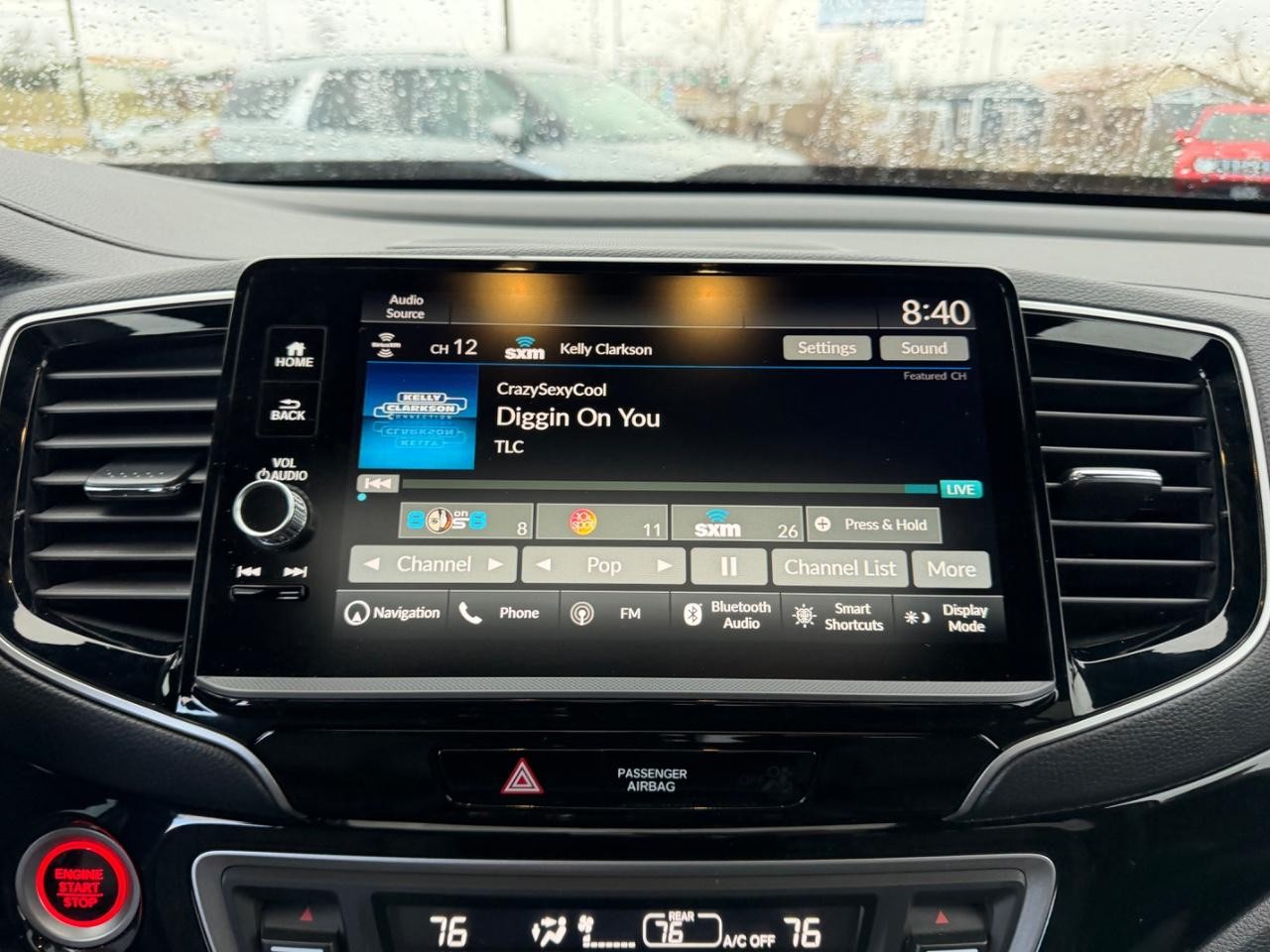 Honda Ridgeline Vehicle Full-screen Gallery Image 12