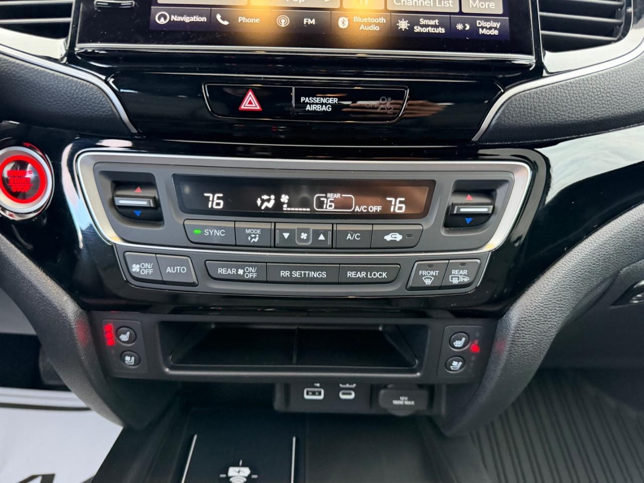 Honda Ridgeline Vehicle Full-screen Gallery Image 13