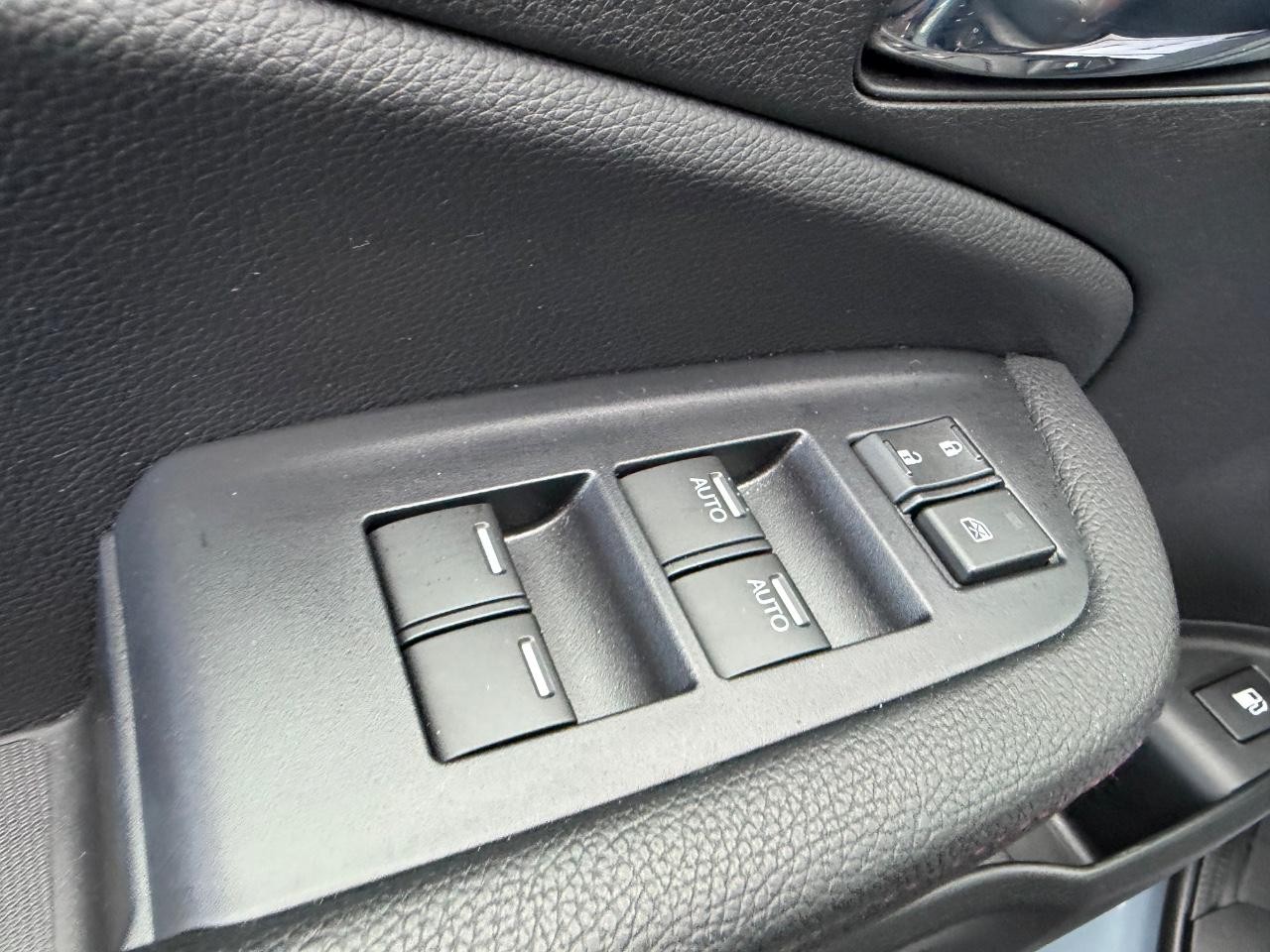 Honda Ridgeline Vehicle Full-screen Gallery Image 16