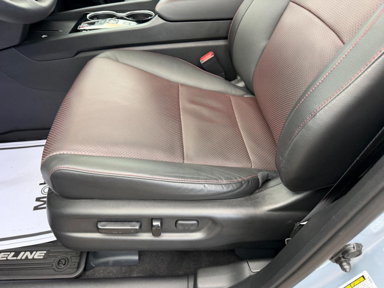 Honda Ridgeline Vehicle Full-screen Gallery Image 18