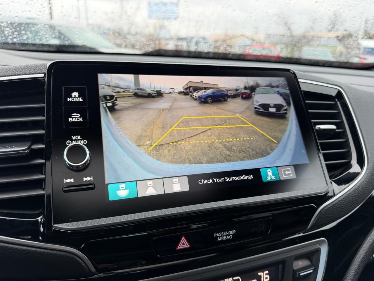 Honda Ridgeline Vehicle Full-screen Gallery Image 20