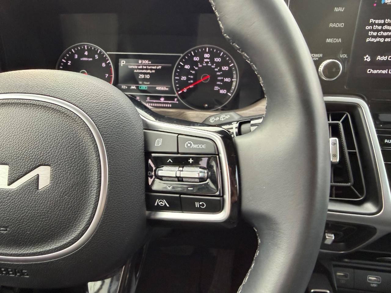 Kia Sorento Vehicle Full-screen Gallery Image 12