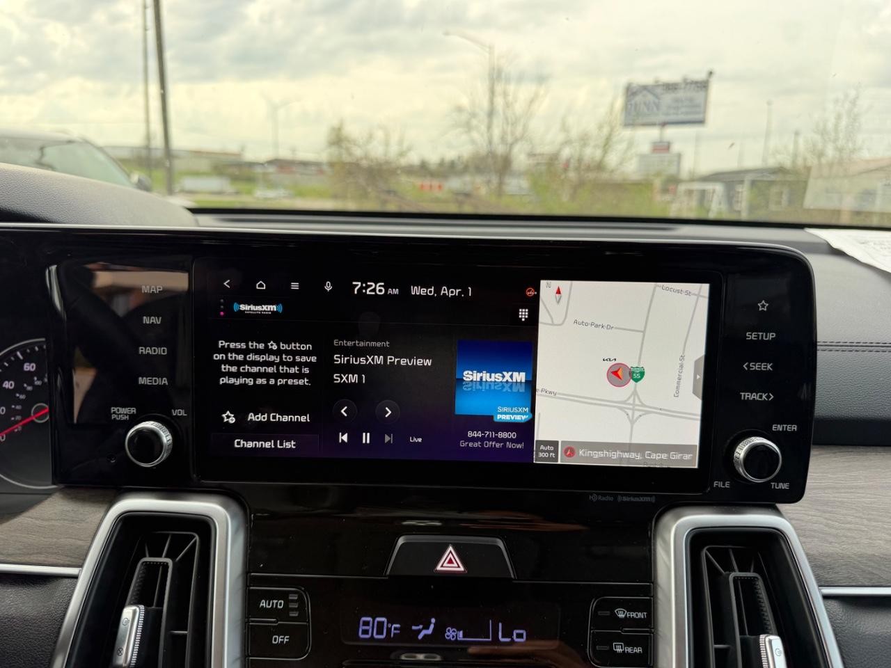 Kia Sorento Vehicle Full-screen Gallery Image 13