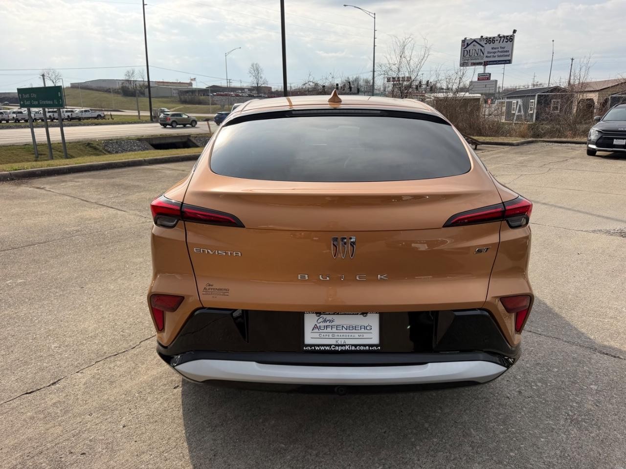 Buick Envista Vehicle Full-screen Gallery Image 03