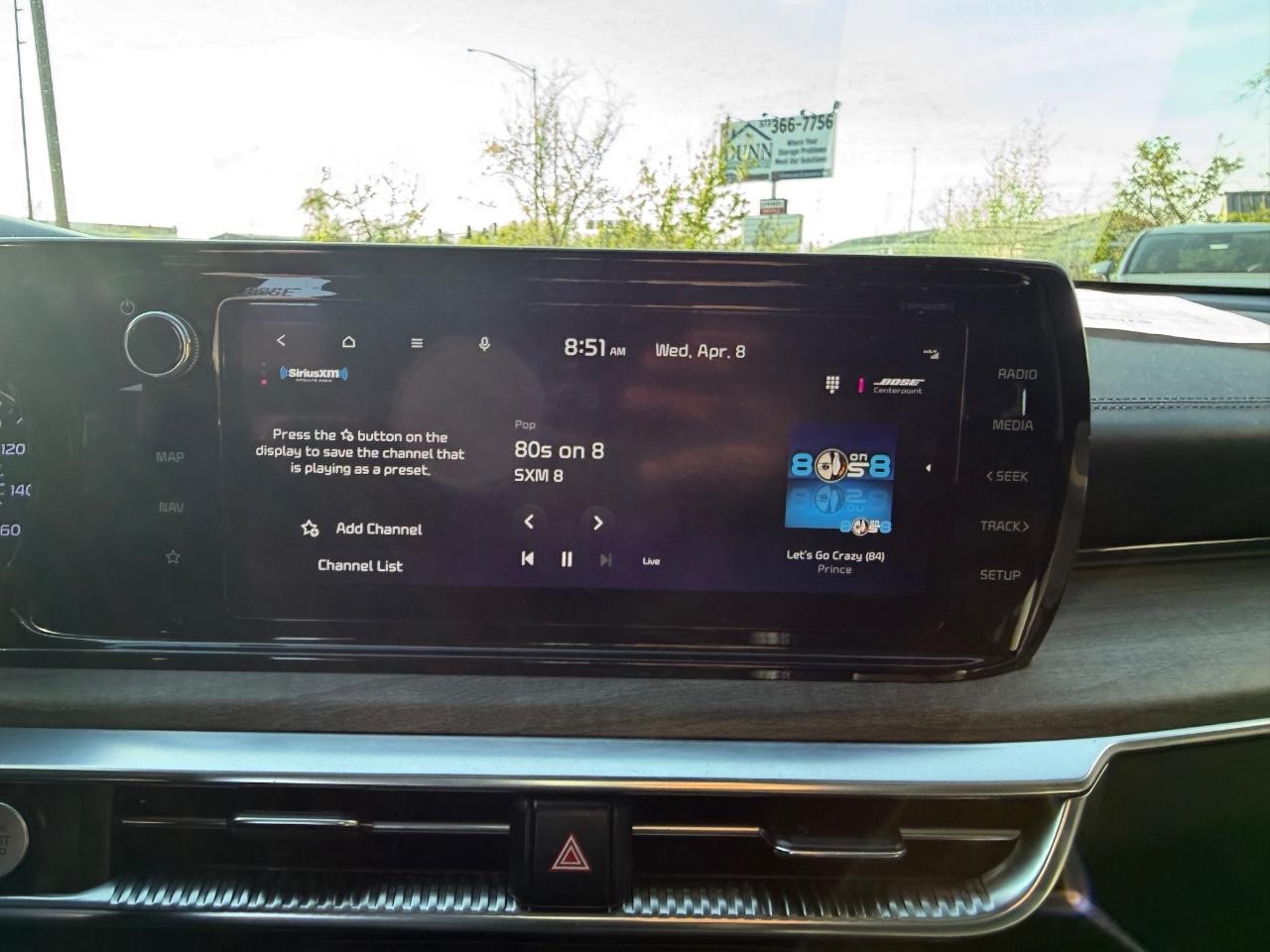 Kia K5 Vehicle Full-screen Gallery Image 13