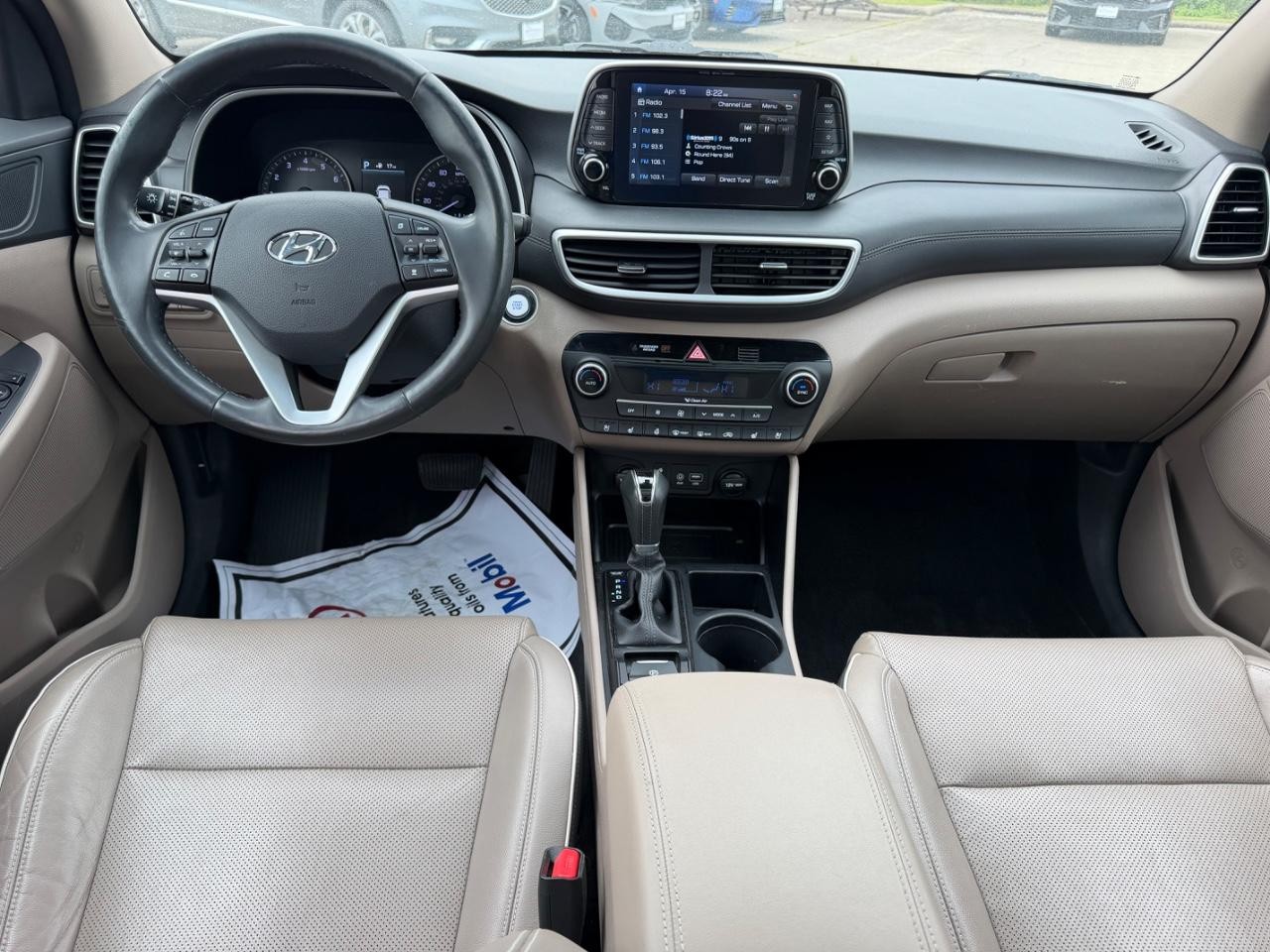 Hyundai Tucson Vehicle Full-screen Gallery Image 08