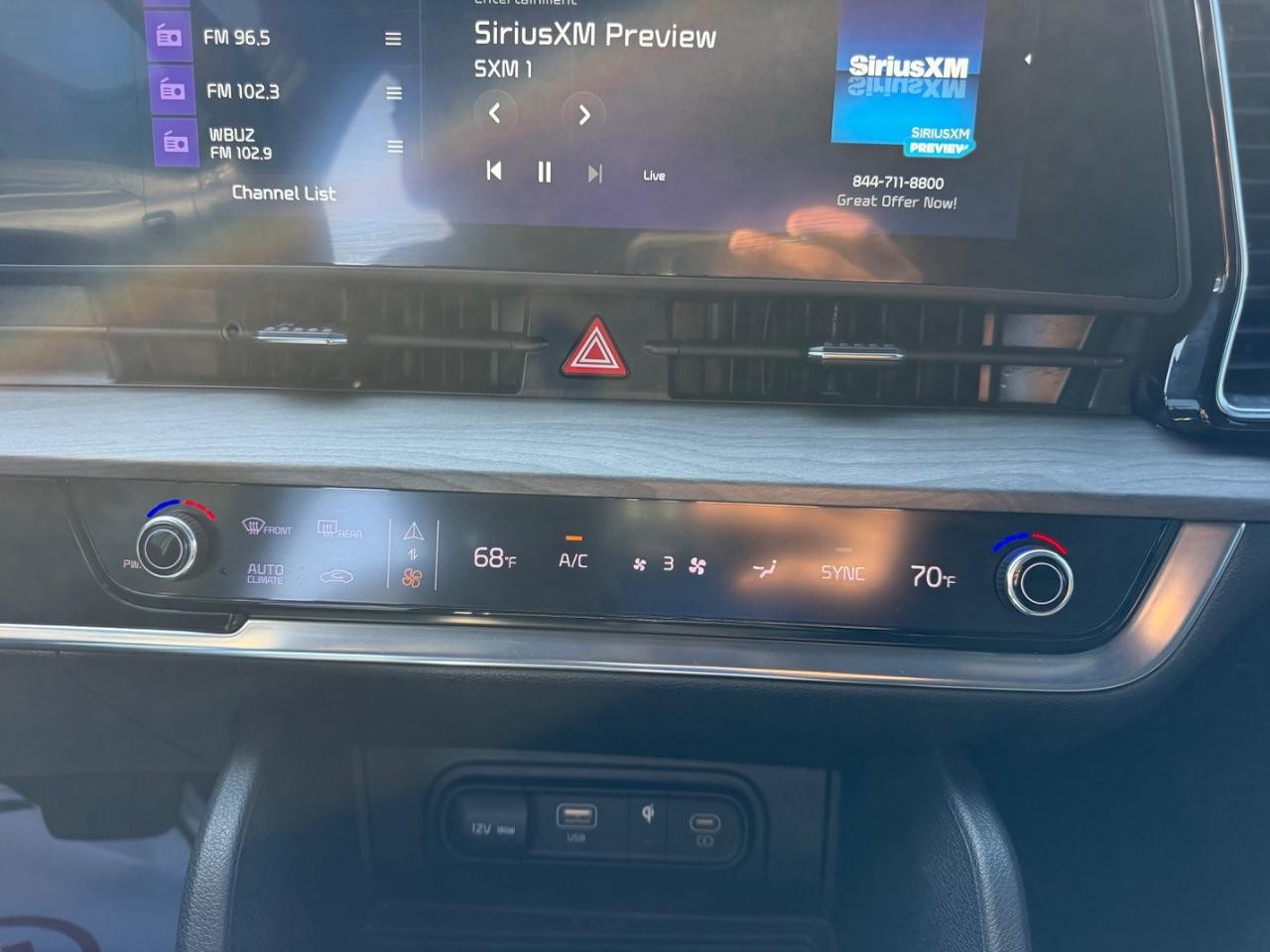 Kia Sportage Vehicle Full-screen Gallery Image 13