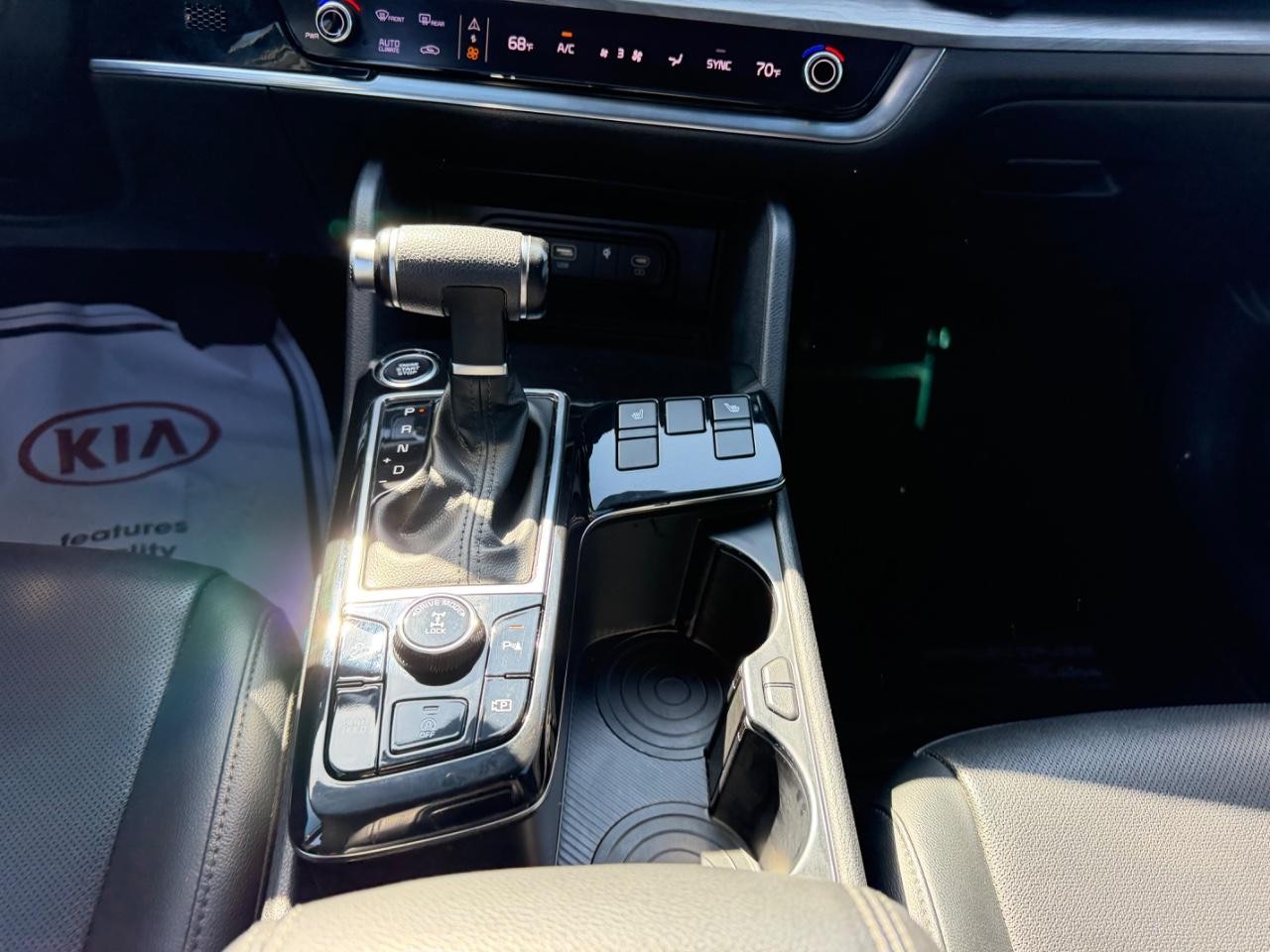 Kia Sportage Vehicle Full-screen Gallery Image 14