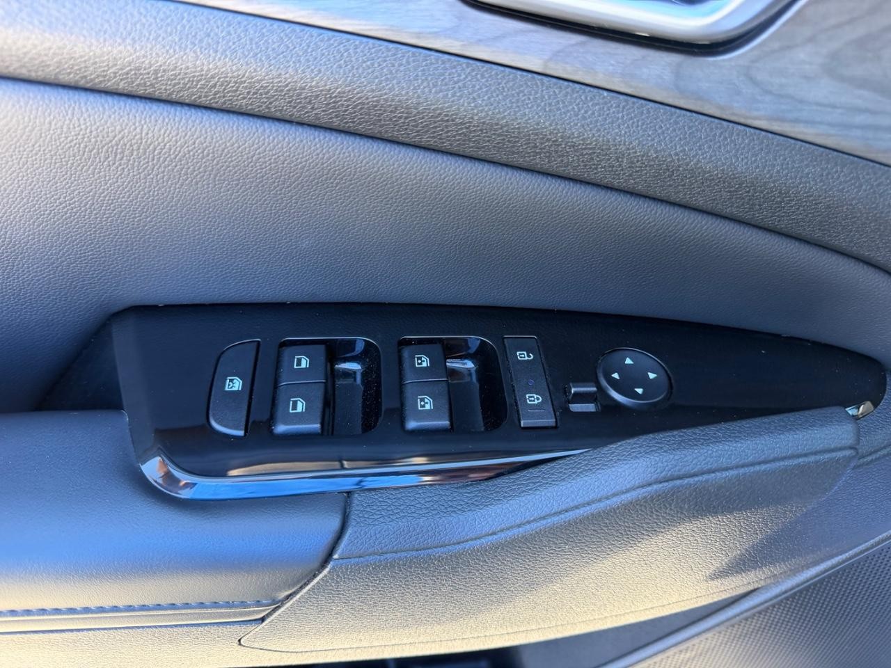 Kia Sportage Vehicle Full-screen Gallery Image 16
