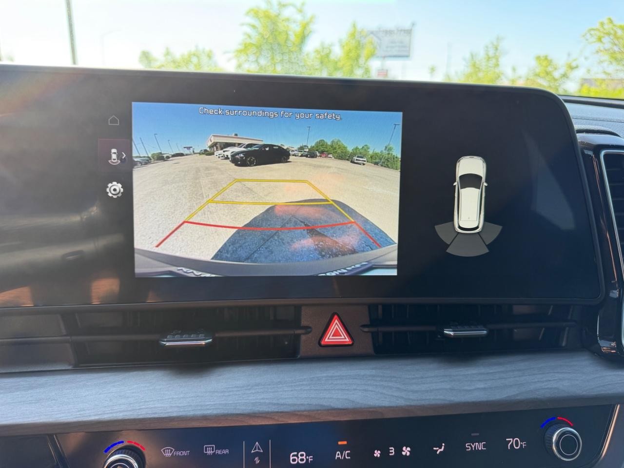 Kia Sportage Vehicle Full-screen Gallery Image 19