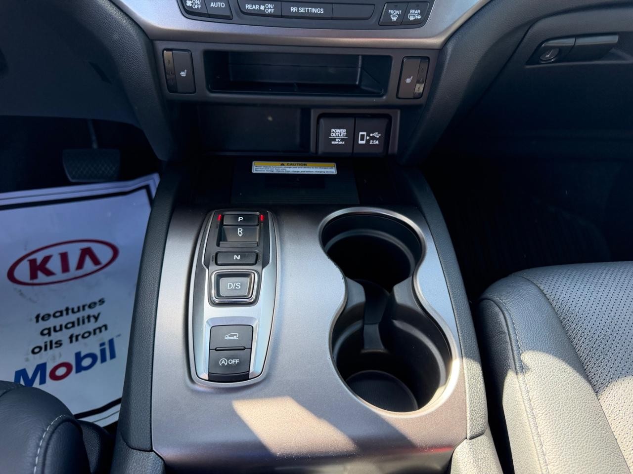 Honda Passport Vehicle Full-screen Gallery Image 15