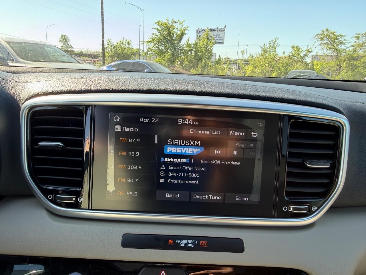 Kia Sportage Vehicle Full-screen Gallery Image 12