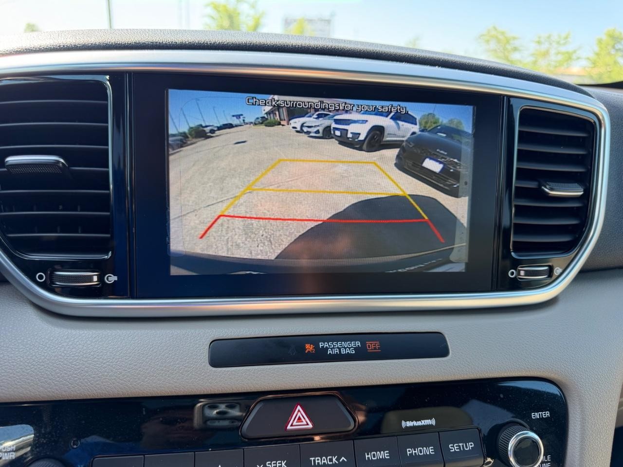 Kia Sportage Vehicle Full-screen Gallery Image 19