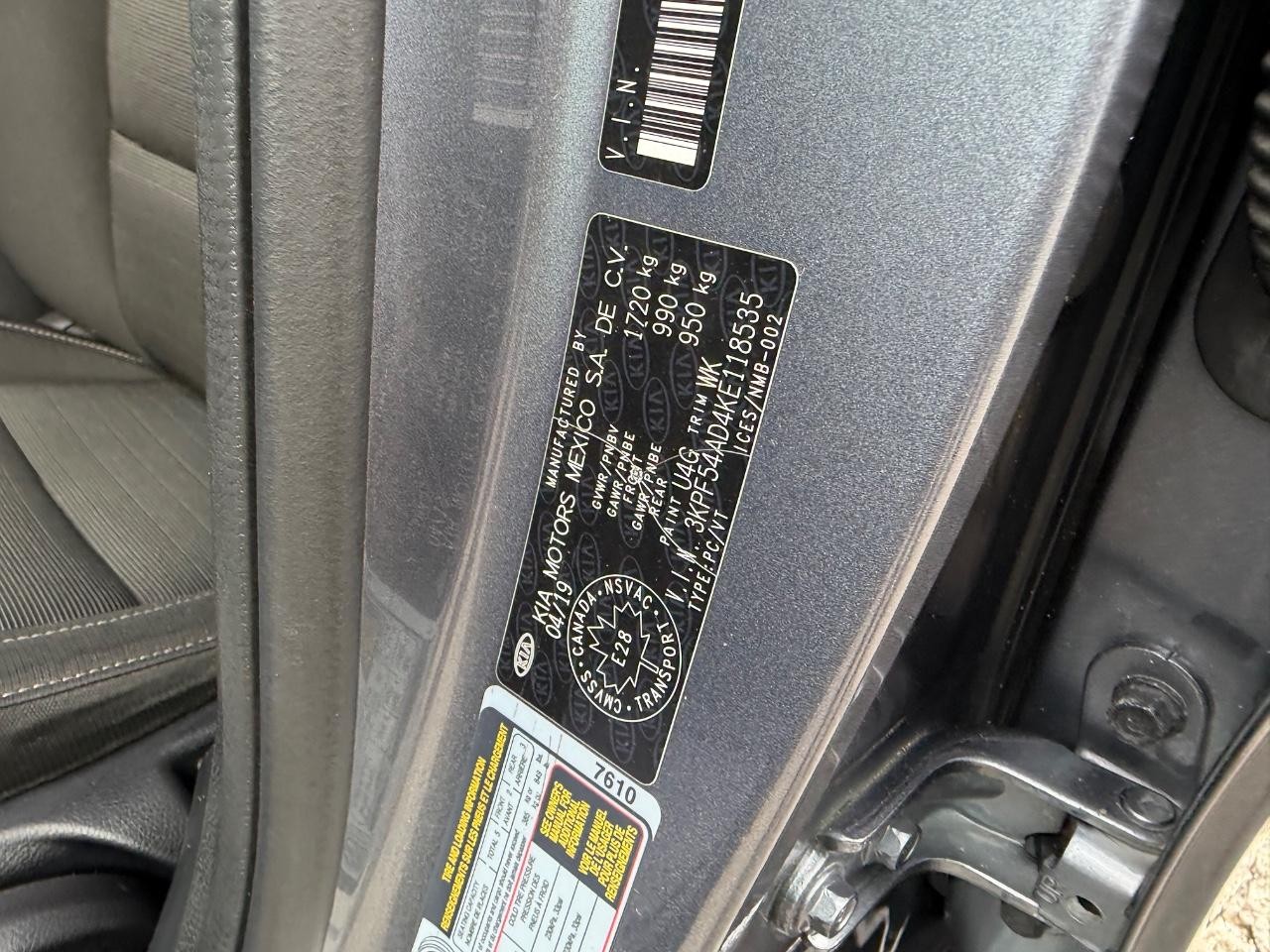 Kia Forte Vehicle Full-screen Gallery Image 20