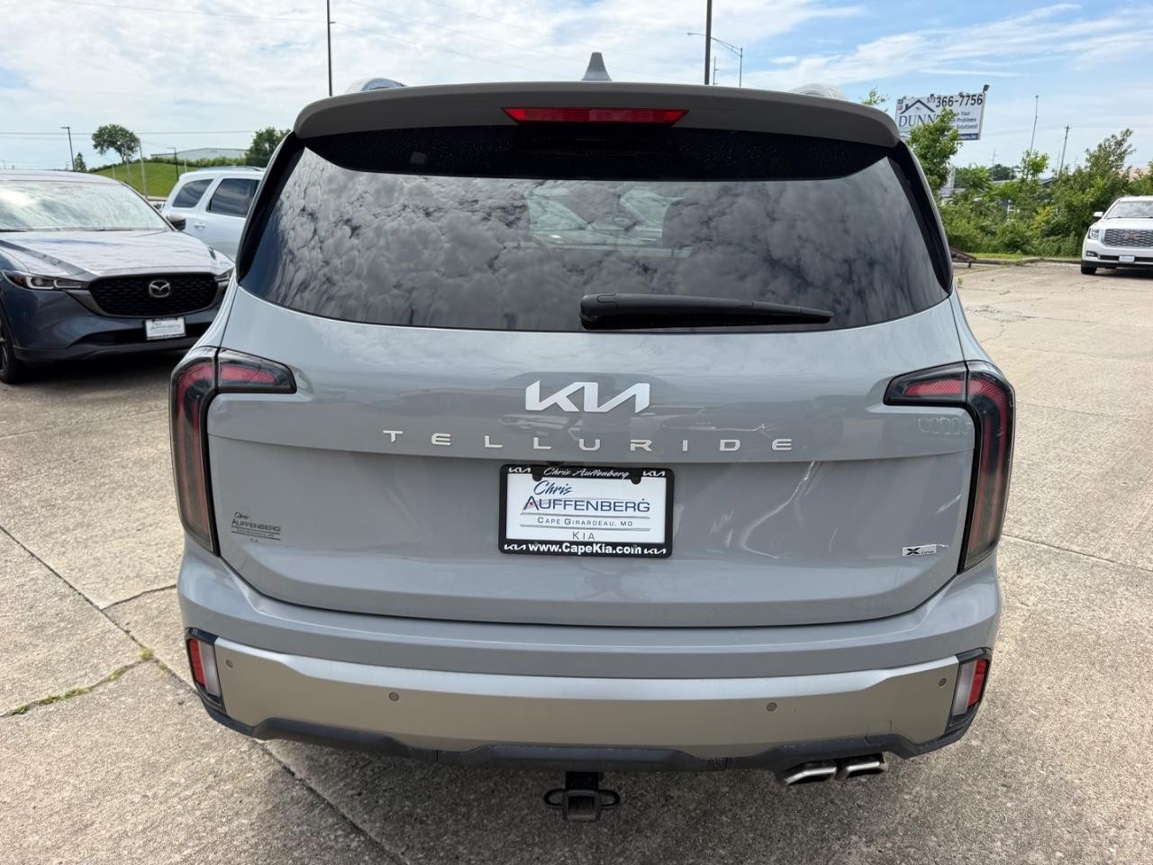 Kia Telluride Vehicle Full-screen Gallery Image 04