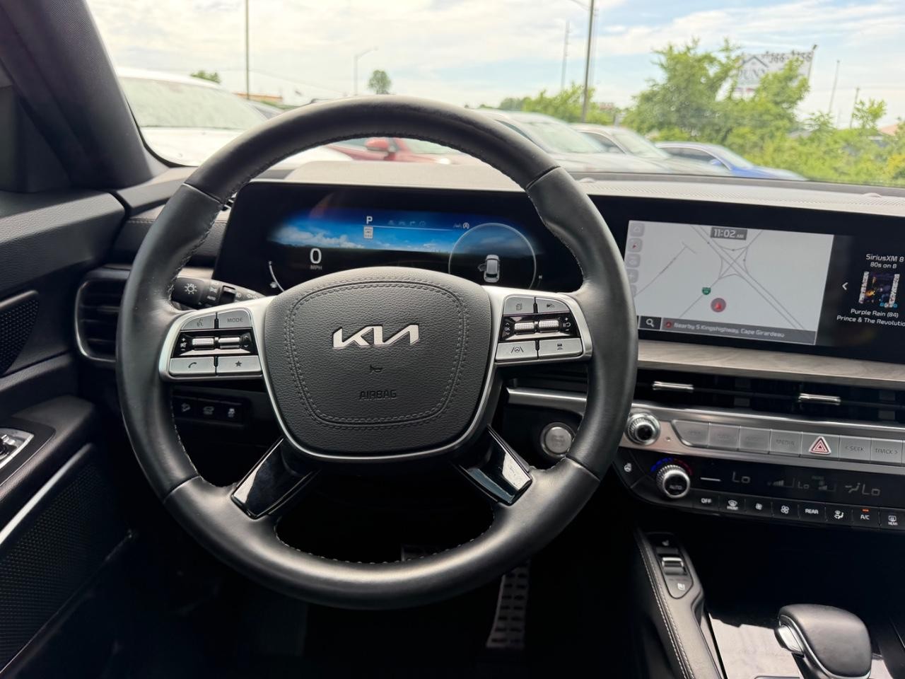 Kia Telluride Vehicle Full-screen Gallery Image 14