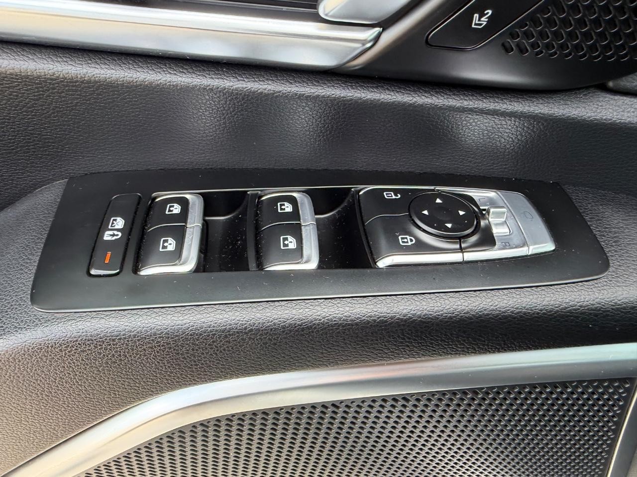 Kia Telluride Vehicle Full-screen Gallery Image 21