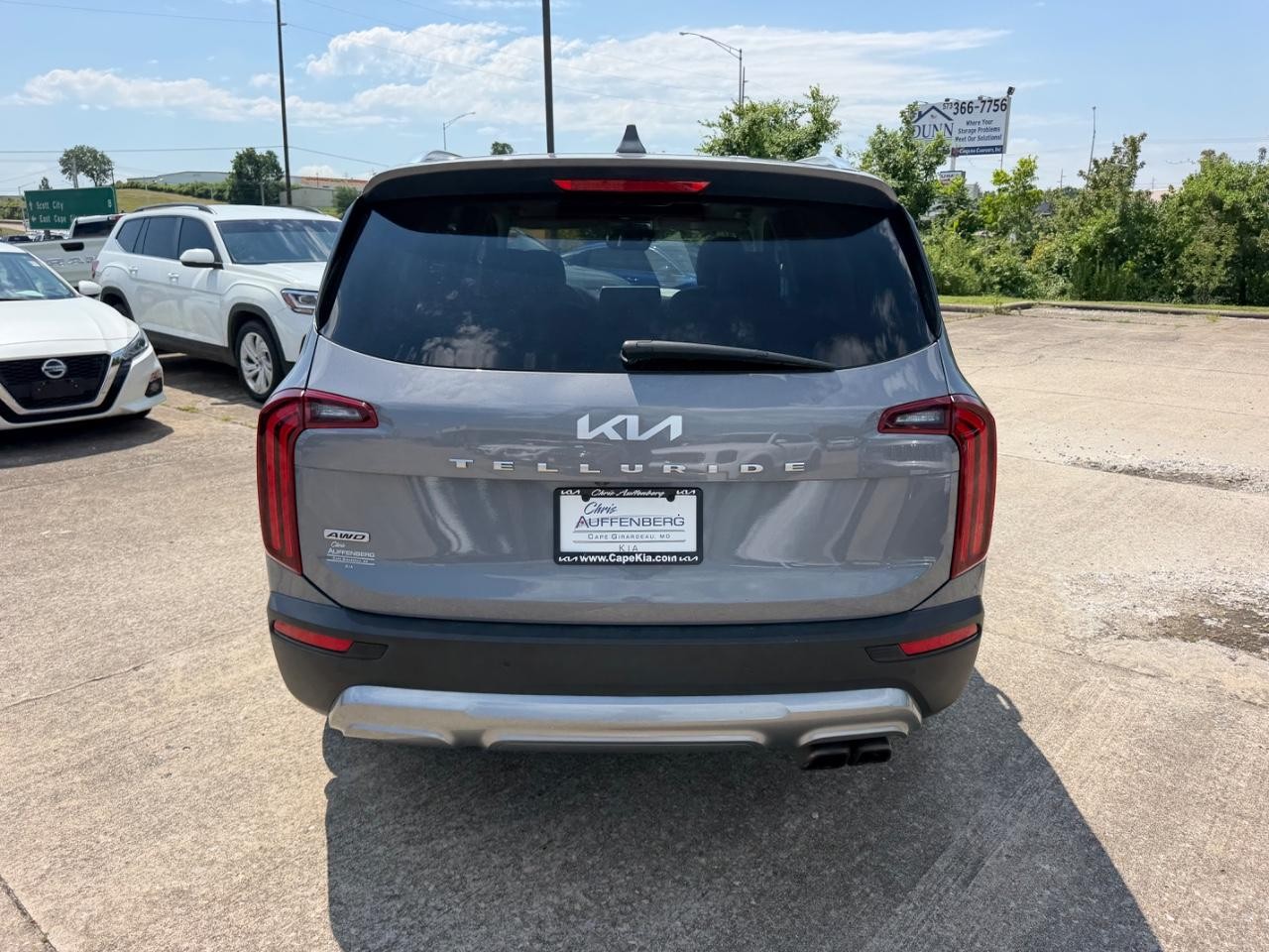 Kia Telluride Vehicle Full-screen Gallery Image 04