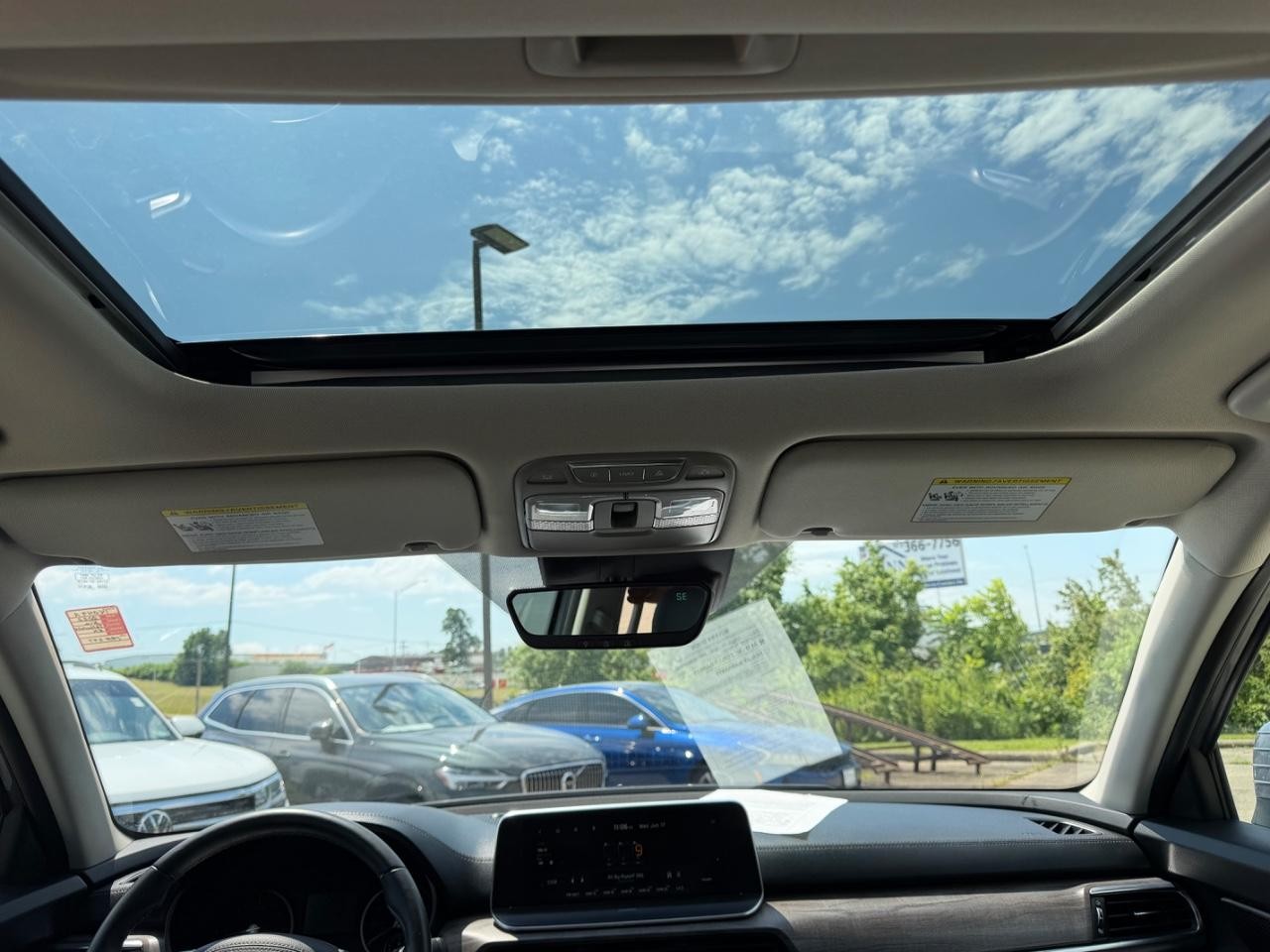 Kia Telluride Vehicle Full-screen Gallery Image 11