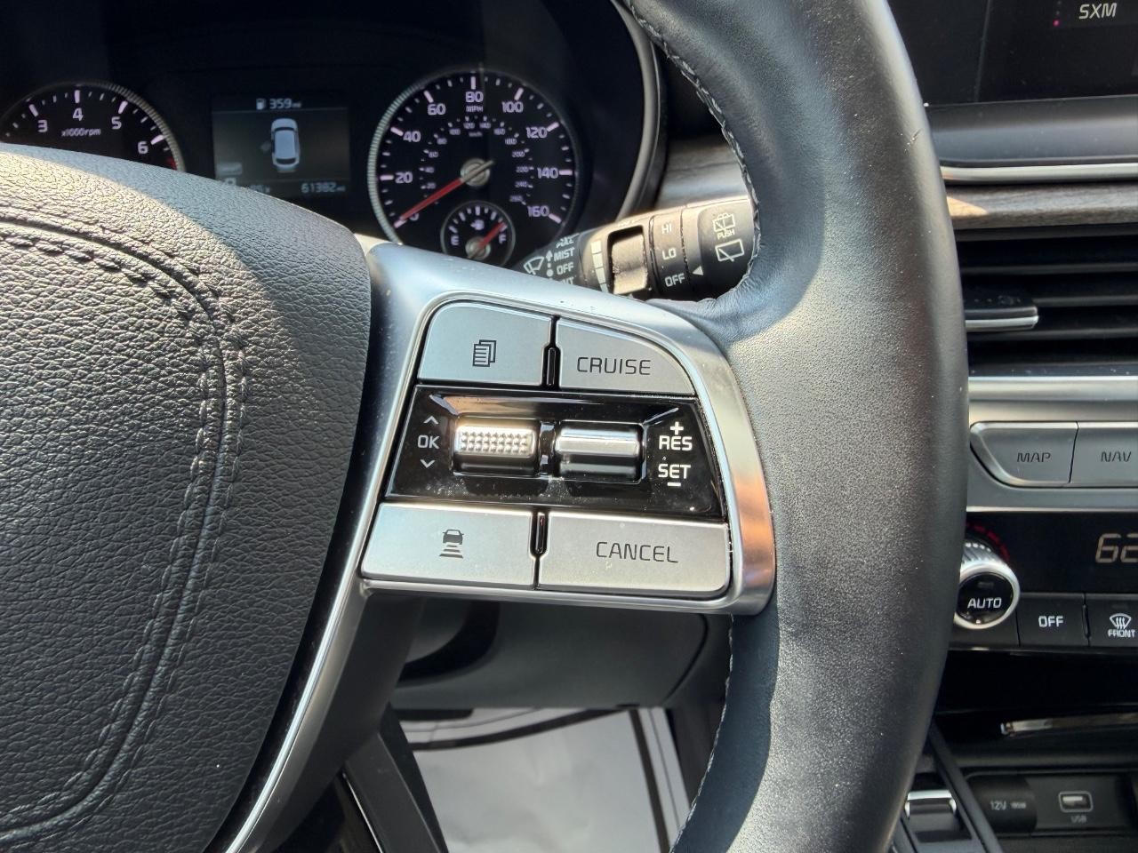 Kia Telluride Vehicle Full-screen Gallery Image 15