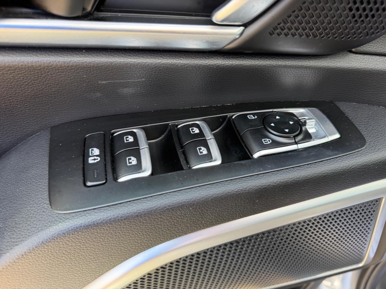 Kia Telluride Vehicle Full-screen Gallery Image 20