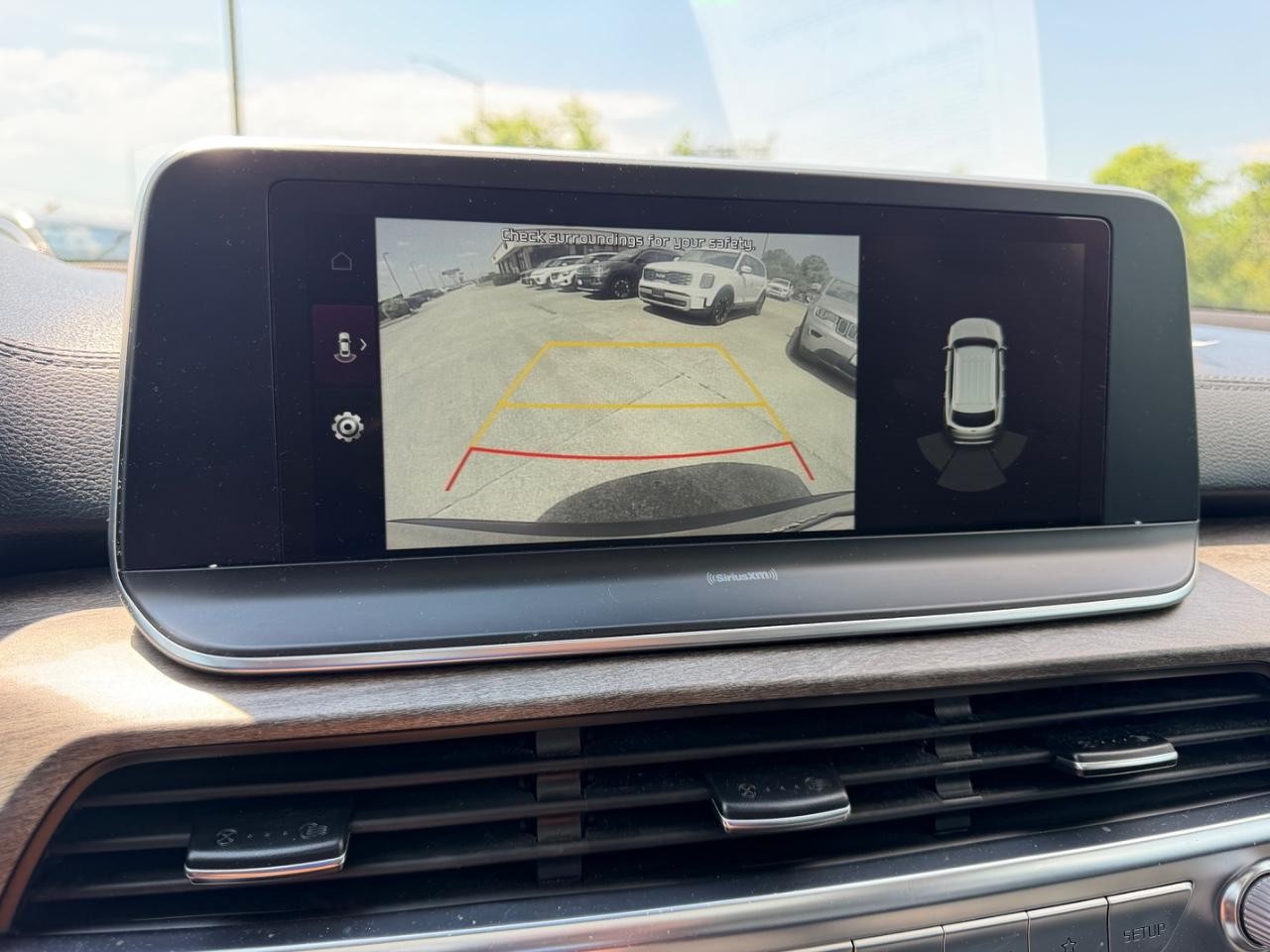 Kia Telluride Vehicle Full-screen Gallery Image 23
