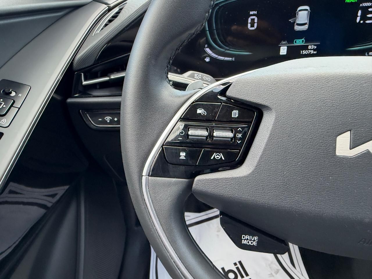 Kia Niro Vehicle Full-screen Gallery Image 10
