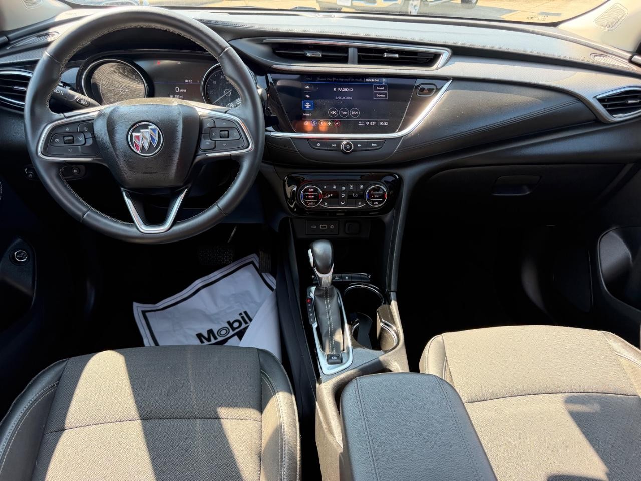 Buick Encore GX Vehicle Full-screen Gallery Image 10