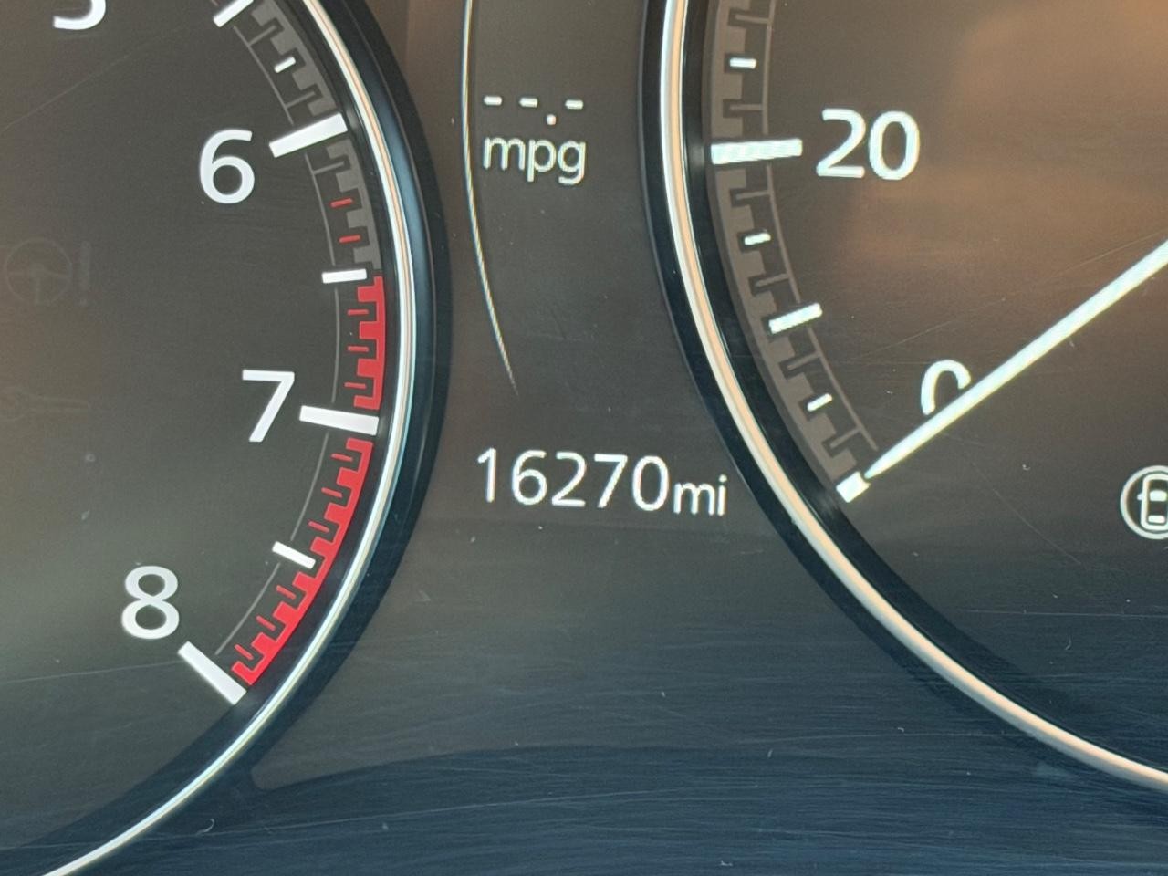 Mazda CX-50 Vehicle Full-screen Gallery Image 21