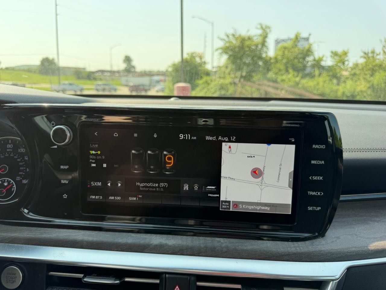 Kia K5 Vehicle Full-screen Gallery Image 13