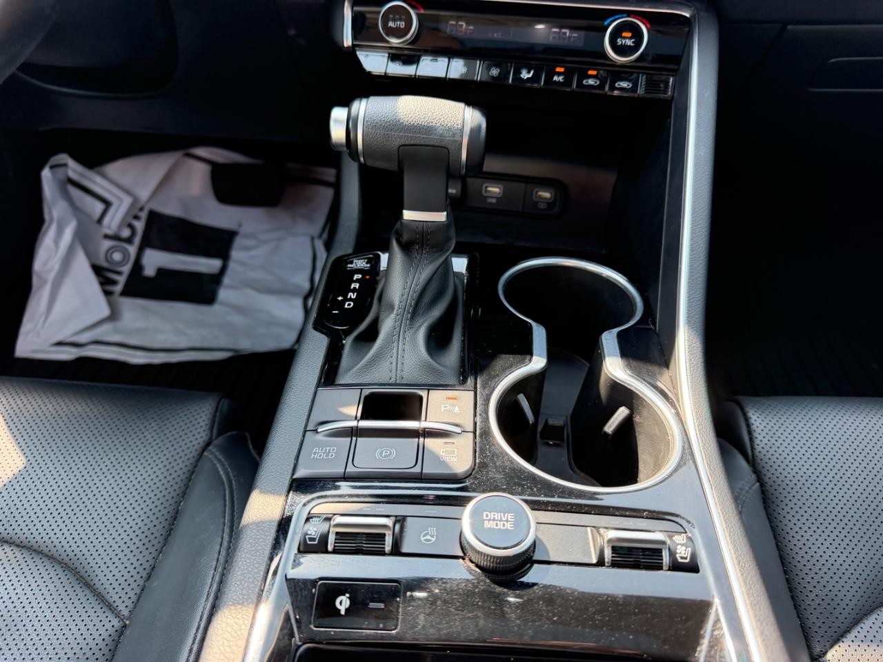 Kia K5 Vehicle Full-screen Gallery Image 15