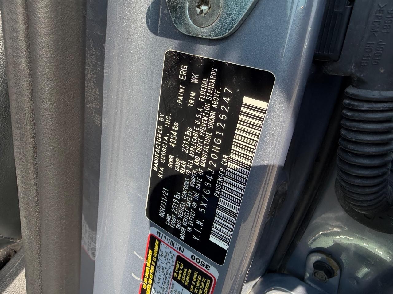 Kia K5 Vehicle Full-screen Gallery Image 22