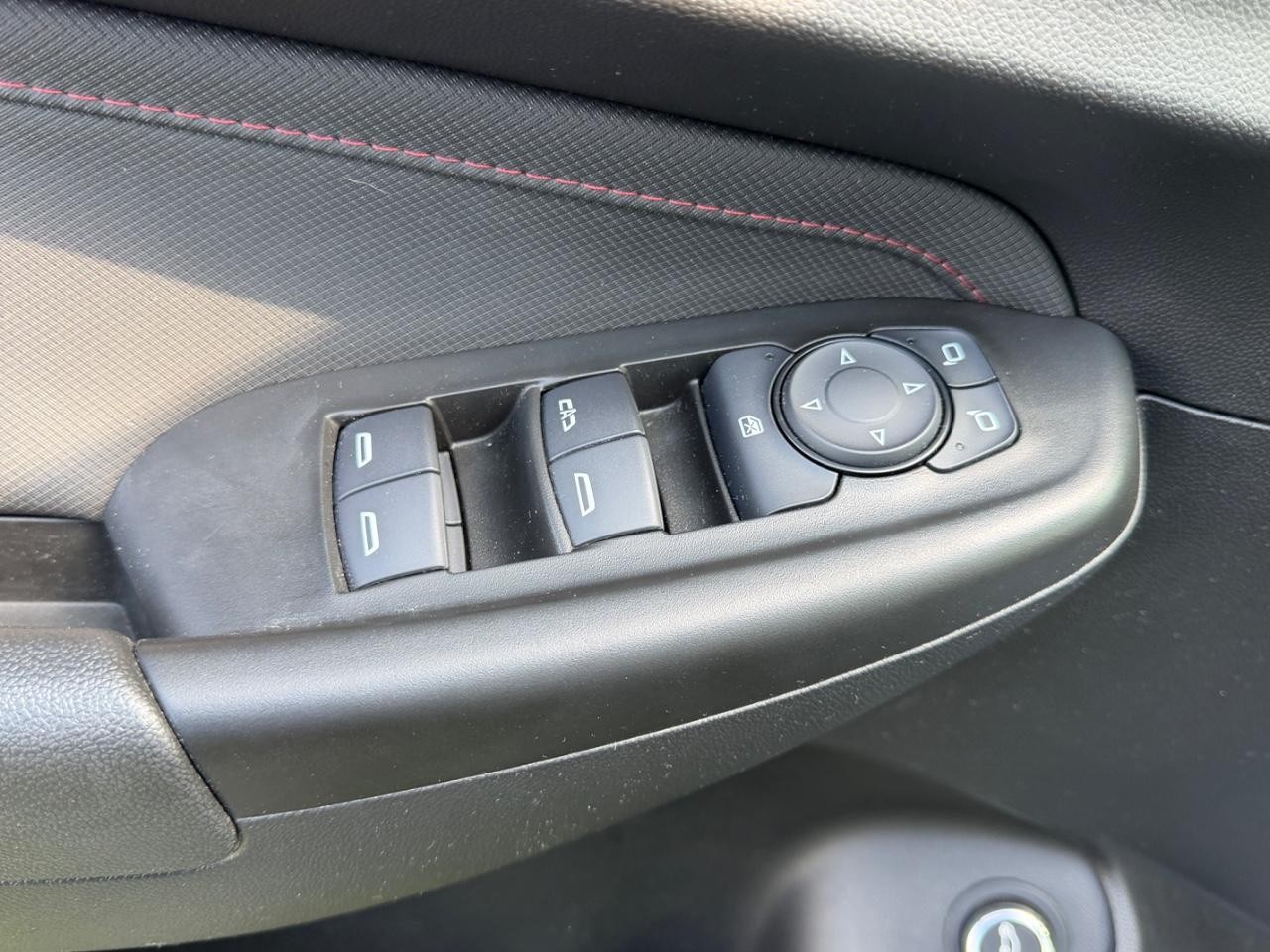 Chevrolet TrailBlazer Vehicle Full-screen Gallery Image 18