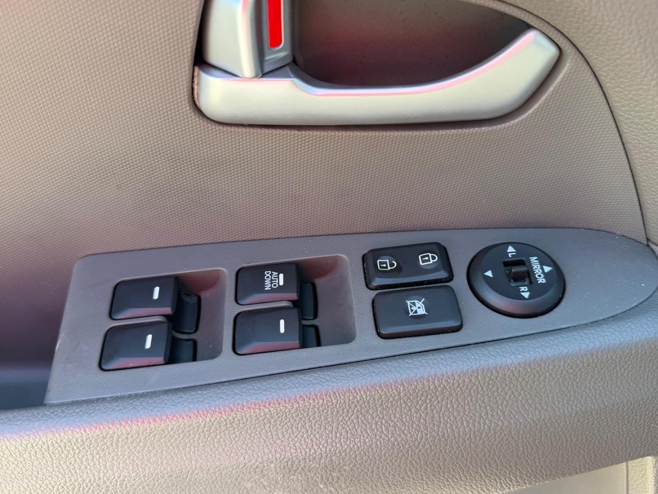Kia Sportage Vehicle Full-screen Gallery Image 17