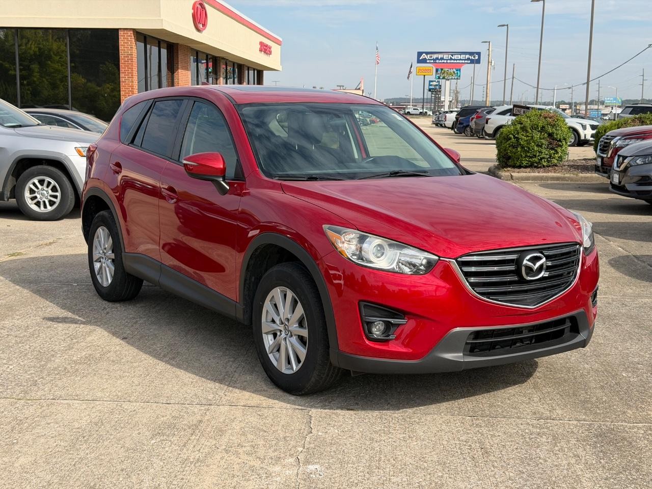 Mazda CX-5 Vehicle Full-screen Gallery Image 01