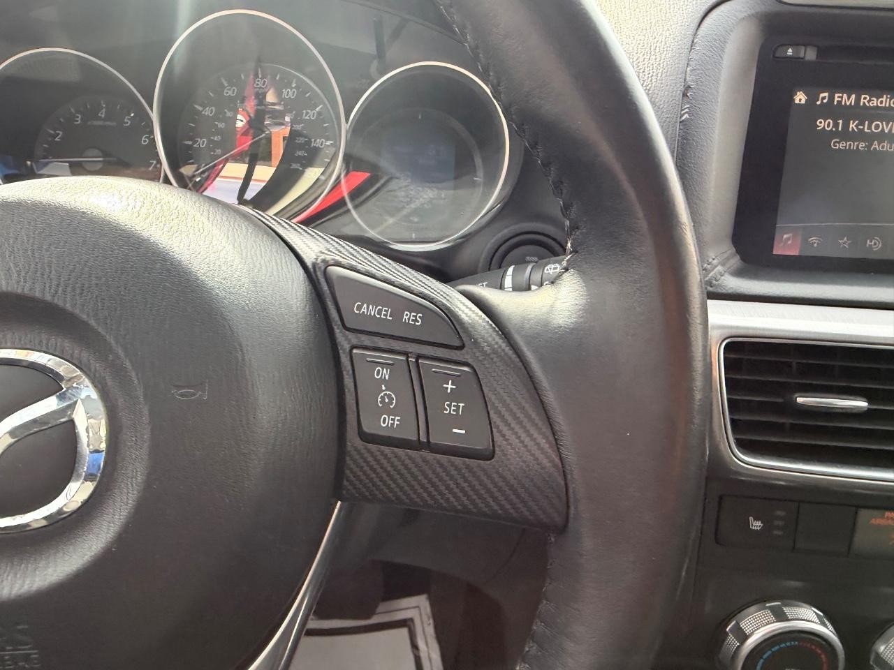 Mazda CX-5 Vehicle Full-screen Gallery Image 12