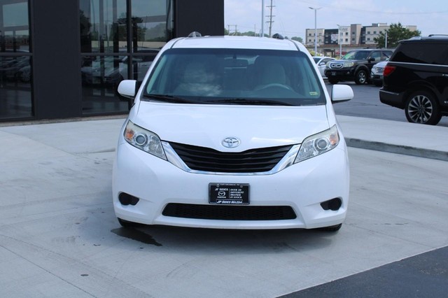 Used 2014 Toyota Sienna LE with VIN 5TDKK3DCXES419194 for sale in Cape Girardeau, MO