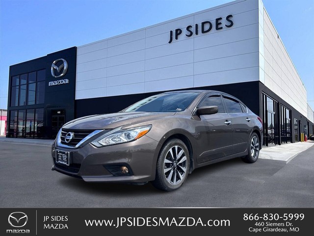 2016 Nissan Altima 2.5 SV at JP Sides Mazda in Cape Girardeau MO