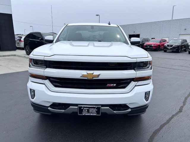 Used 2018 Chevrolet Silverado 1500 LT with VIN 3GCUKREC8JG460569 for sale in Cape Girardeau, MO