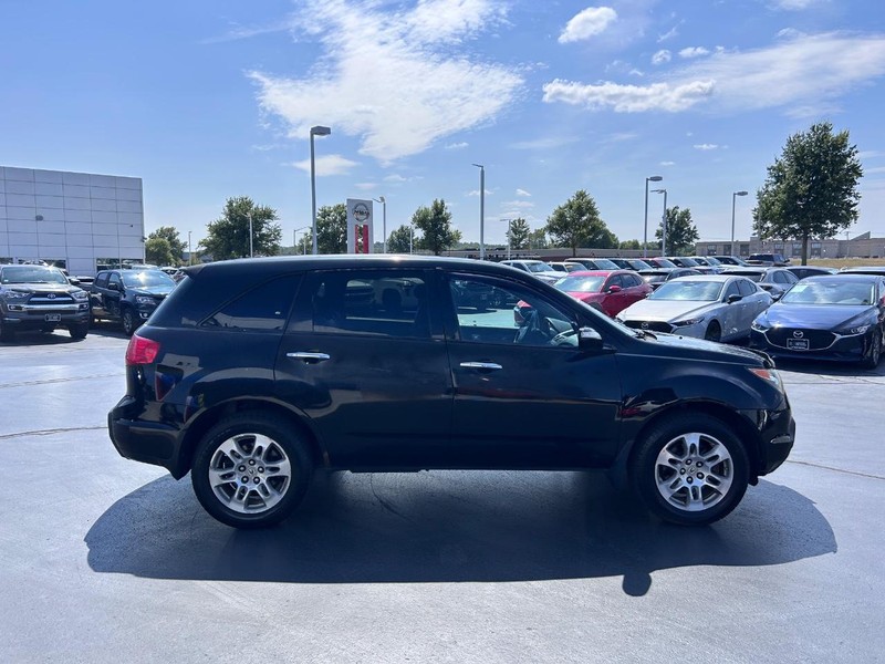 Acura MDX Vehicle Full-screen Gallery Image 04