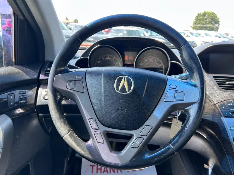 Acura MDX Vehicle Full-screen Gallery Image 16