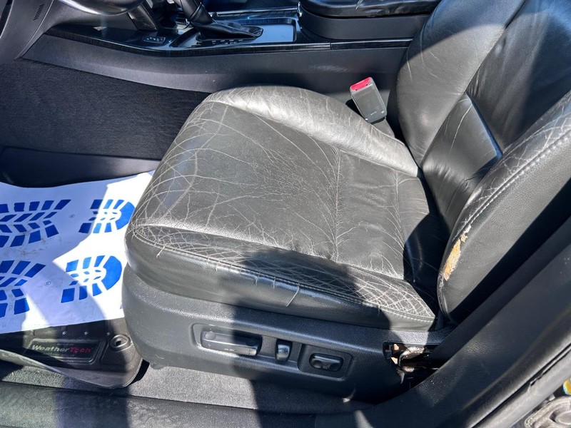 Acura MDX Vehicle Full-screen Gallery Image 27