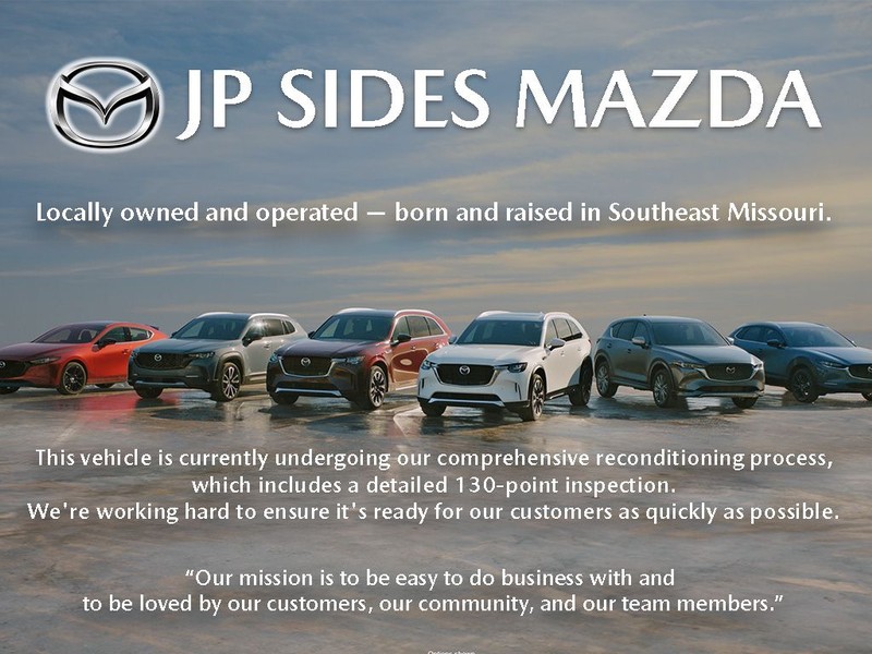 Chevrolet Malibu Vehicle Full-screen Gallery Image 02