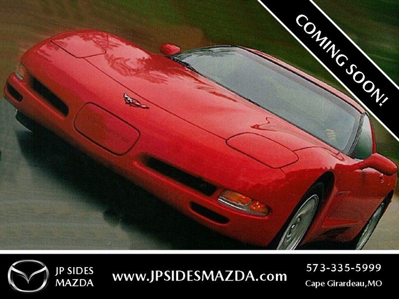 Chevrolet Corvette Vehicle Full-screen Gallery Image 01