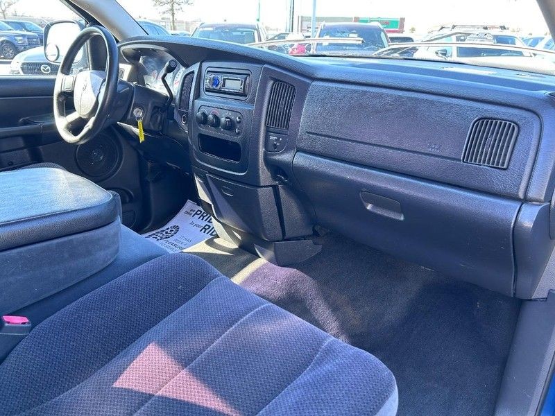 Dodge Ram 1500 Vehicle Full-screen Gallery Image 08