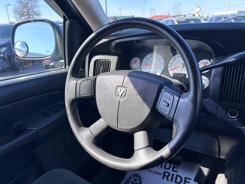 Dodge Ram 1500 Vehicle Full-screen Gallery Image 09