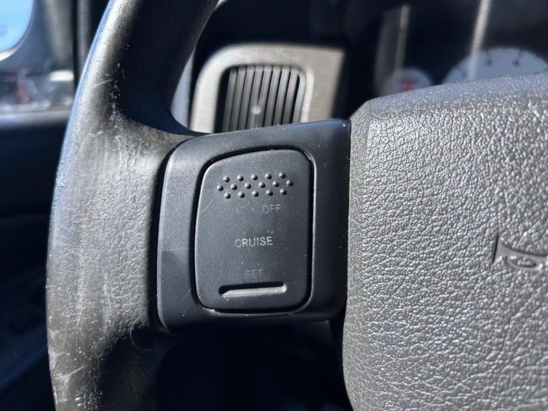 Dodge Ram 1500 Vehicle Full-screen Gallery Image 10