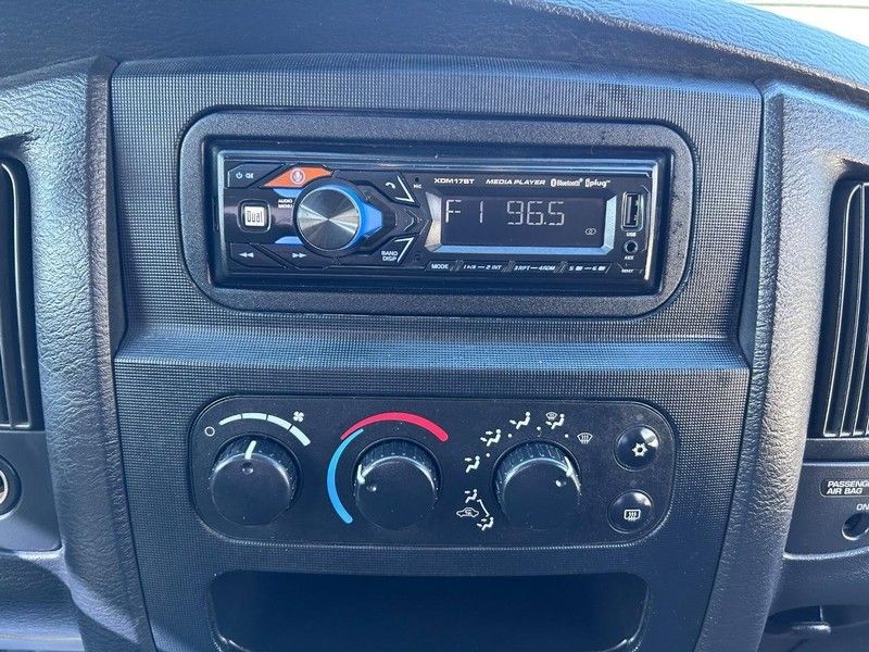 Dodge Ram 1500 Vehicle Full-screen Gallery Image 12