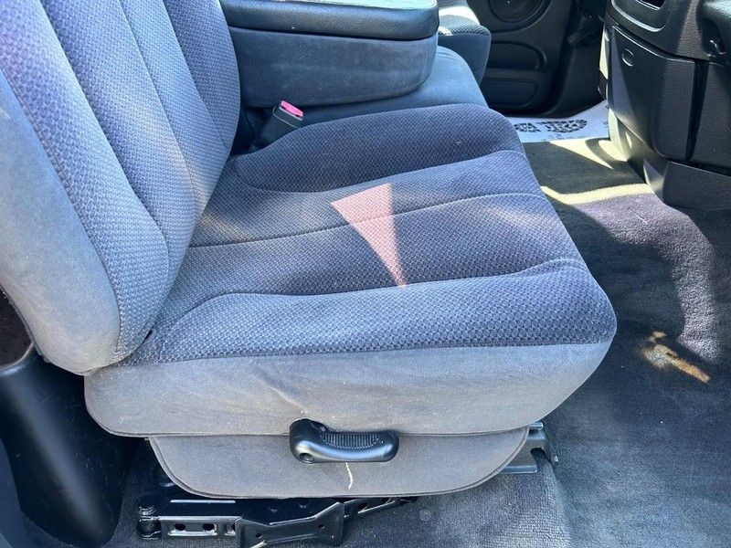 Dodge Ram 1500 Vehicle Full-screen Gallery Image 13